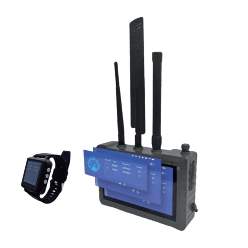The DD400-D is a portable FPV detection and video transmission capture device designed for detecting drones and capturing their video signals. It integrates full-frequency detection, video transmission signal detection, display, control, video capture, and video storage. The device is particularly effective for identifying drones such as quads, FPV drones, and other types of unmanned aerial vehicles (UAVs) in complex electromagnetic environments. Suitable for various applications such as patrols, security, and evidence collection.